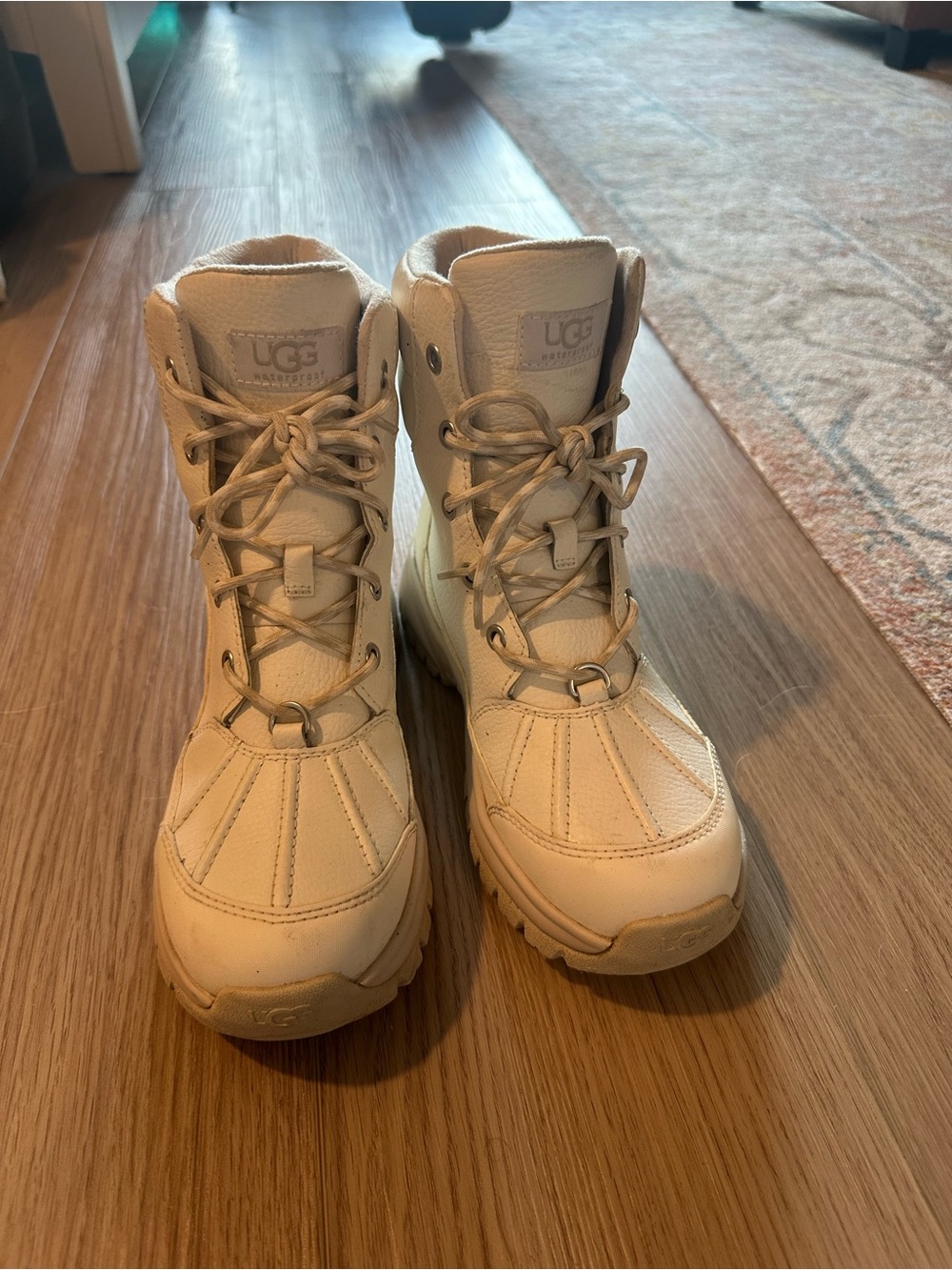 UGG Women’s white Lace-Up Winter Boots